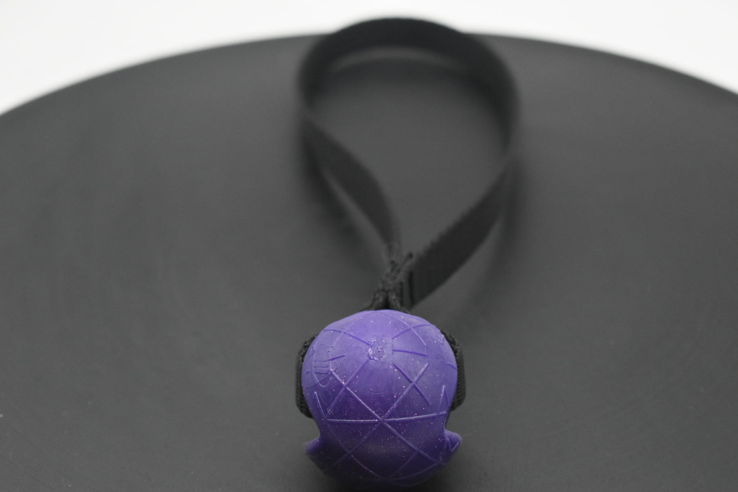 Moby-Ball Lila mit Schlaufe