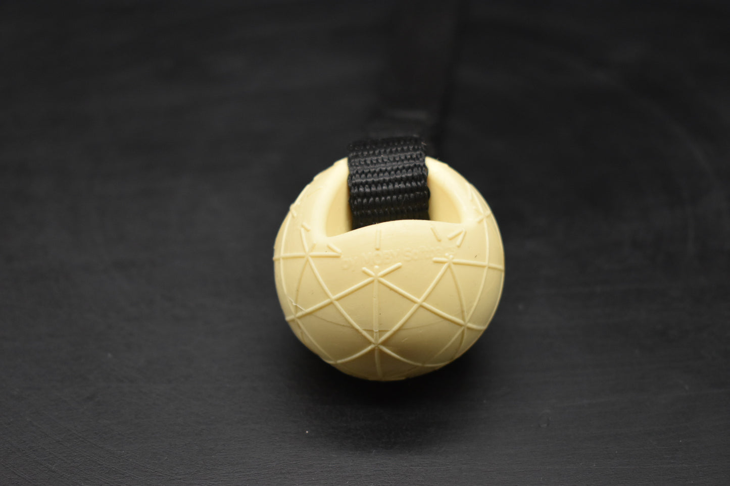 Moby-Ball Pastell Gelb mit Schlaufe