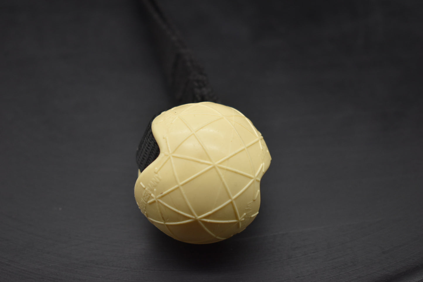 Moby-Ball Pastell Gelb mit Schlaufe